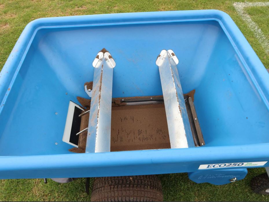 Top Dresser Spreader - Walkbehind - Image 3